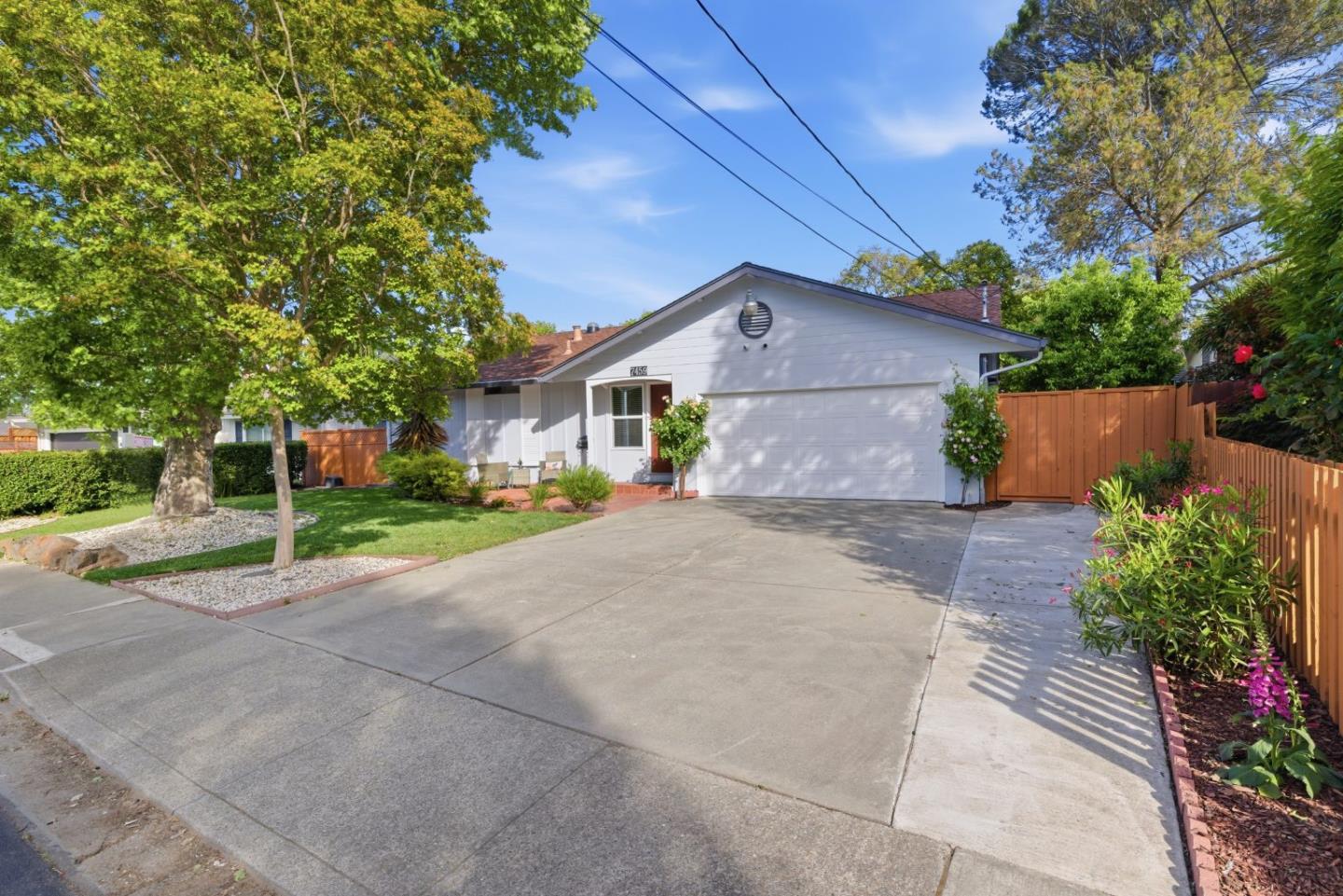 Detail Gallery Image 3 of 50 For 7459 Interlachen Ave, San Ramon,  CA 94583 - 3 Beds | 2 Baths