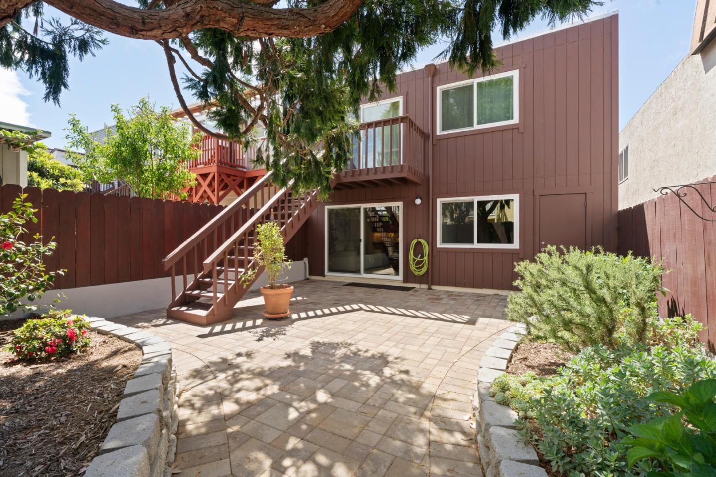 Detail Gallery Image 25 of 27 For Lisbon St, Daly City,  CA 94014 - 4 Beds | 3 Baths