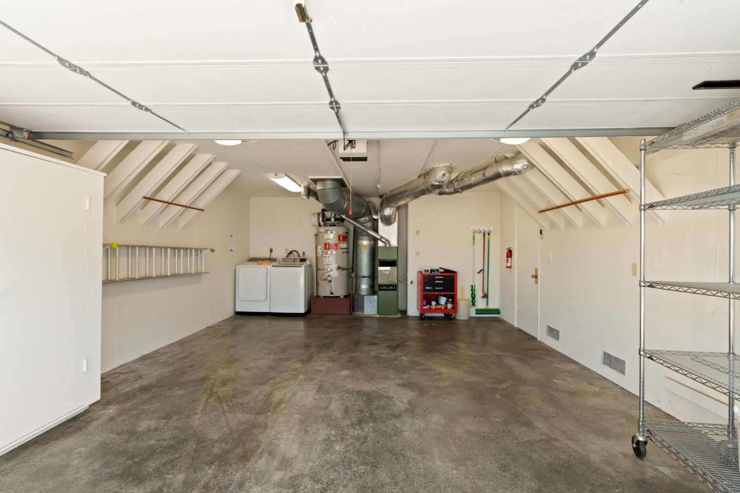 Detail Gallery Image 26 of 27 For Lisbon St, Daly City,  CA 94014 - 4 Beds | 3 Baths