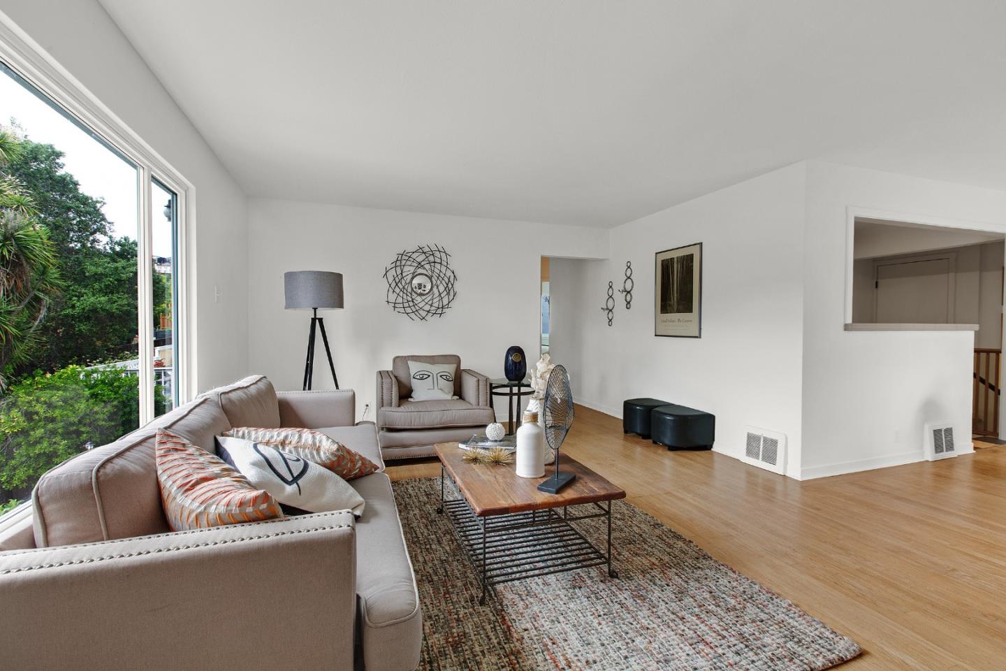 Detail Gallery Image 11 of 32 For 209 Clifton Ave, San Carlos,  CA 94070 - 3 Beds | 3 Baths