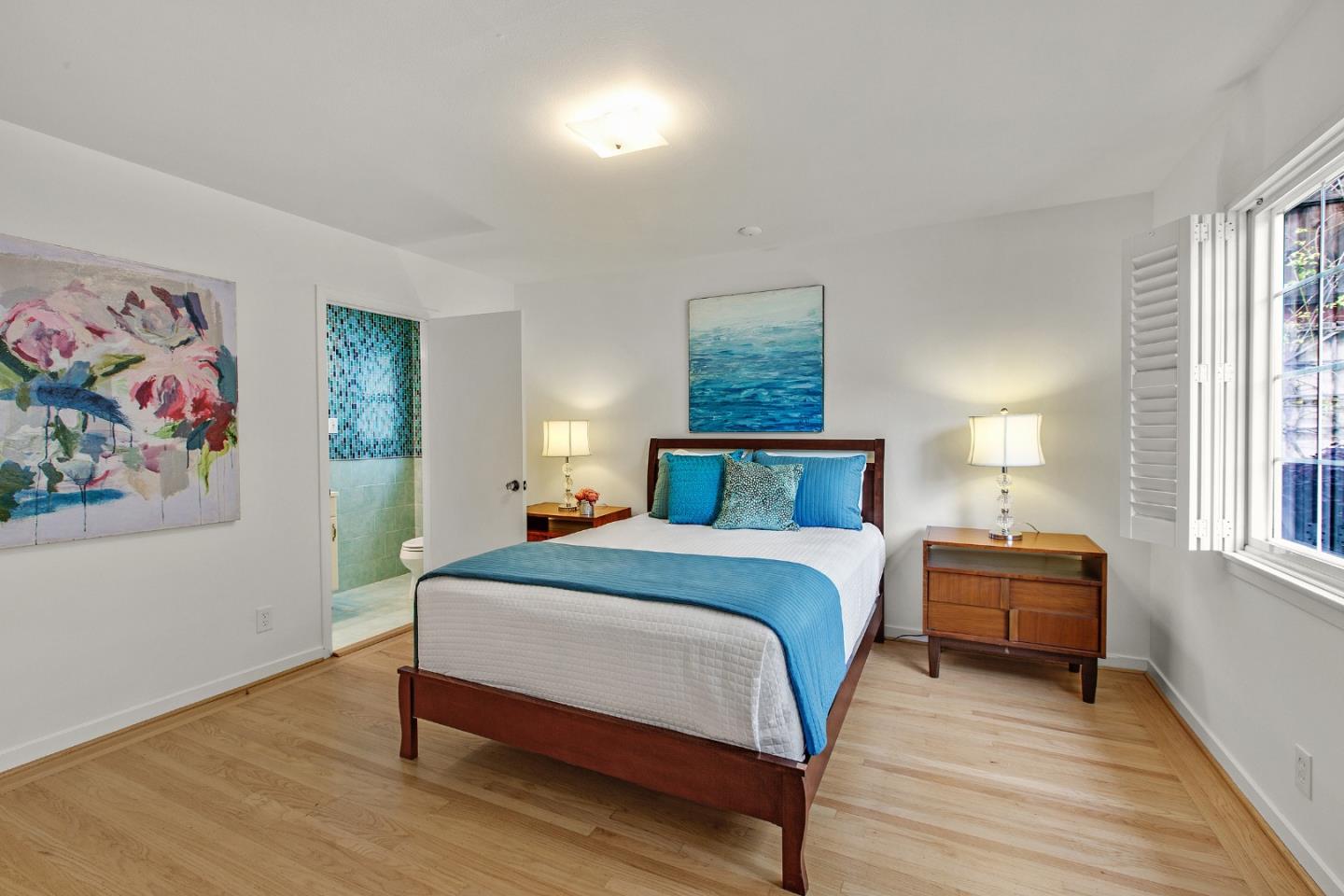 Detail Gallery Image 14 of 32 For 209 Clifton Ave, San Carlos,  CA 94070 - 3 Beds | 3 Baths