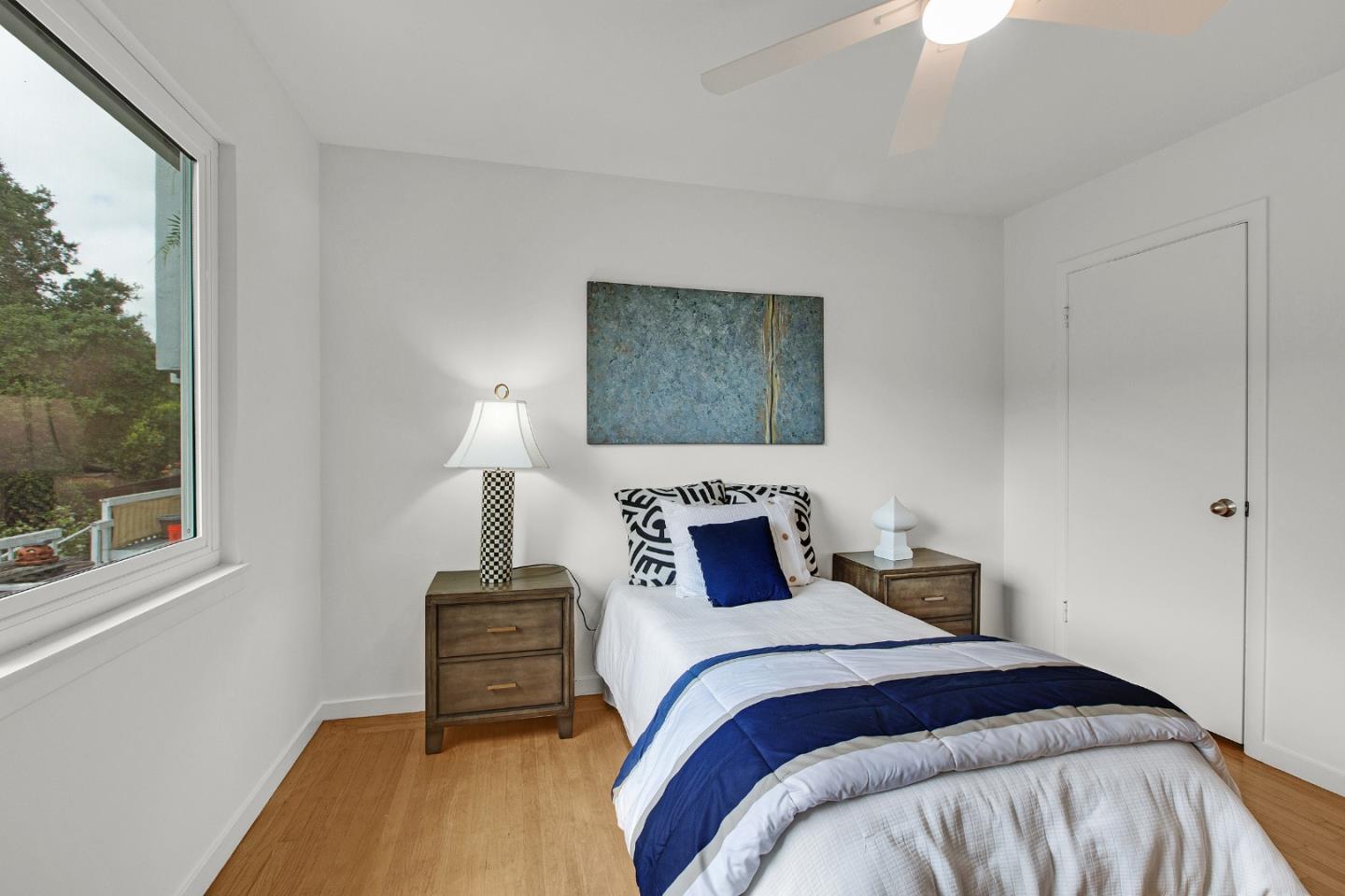 Detail Gallery Image 17 of 32 For 209 Clifton Ave, San Carlos,  CA 94070 - 3 Beds | 3 Baths