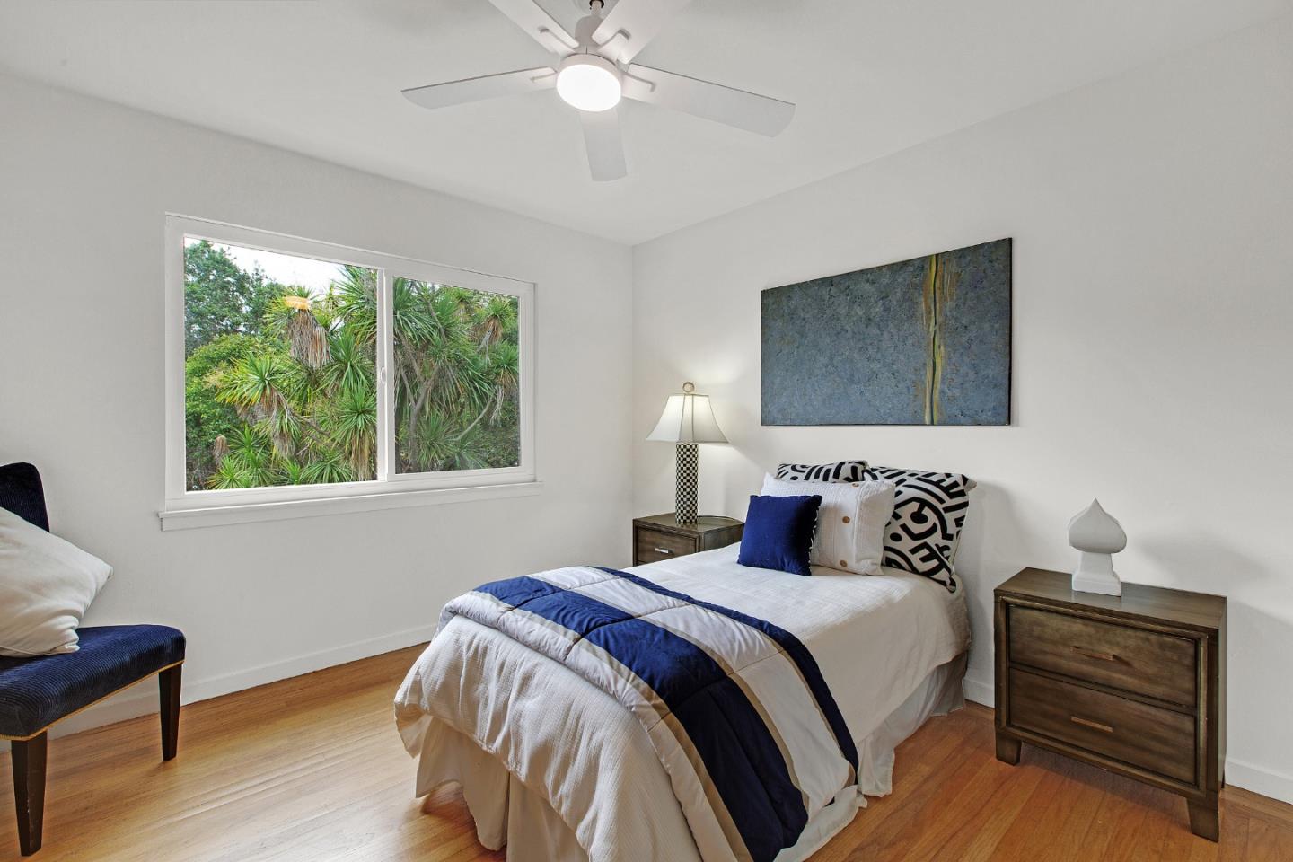 Detail Gallery Image 18 of 32 For 209 Clifton Ave, San Carlos,  CA 94070 - 3 Beds | 3 Baths