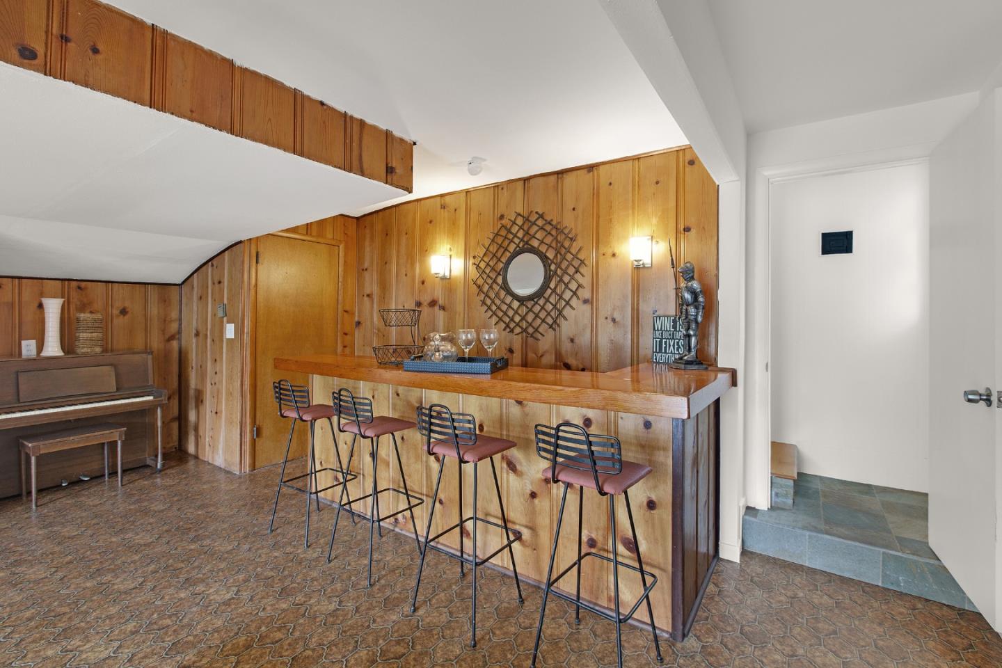 Detail Gallery Image 24 of 32 For 209 Clifton Ave, San Carlos,  CA 94070 - 3 Beds | 3 Baths