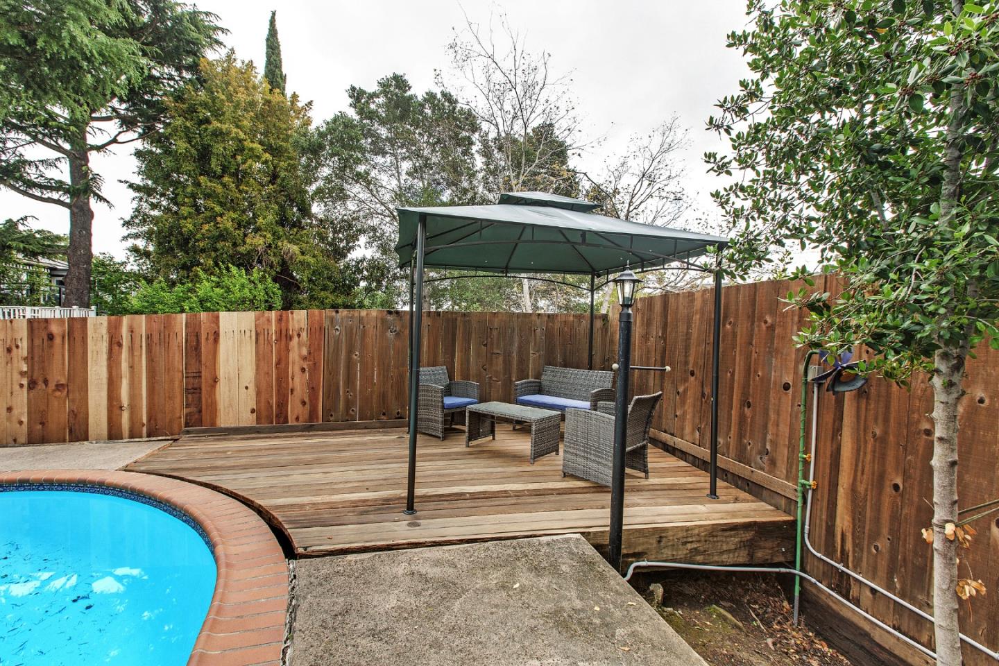 Detail Gallery Image 26 of 32 For 209 Clifton Ave, San Carlos,  CA 94070 - 3 Beds | 3 Baths