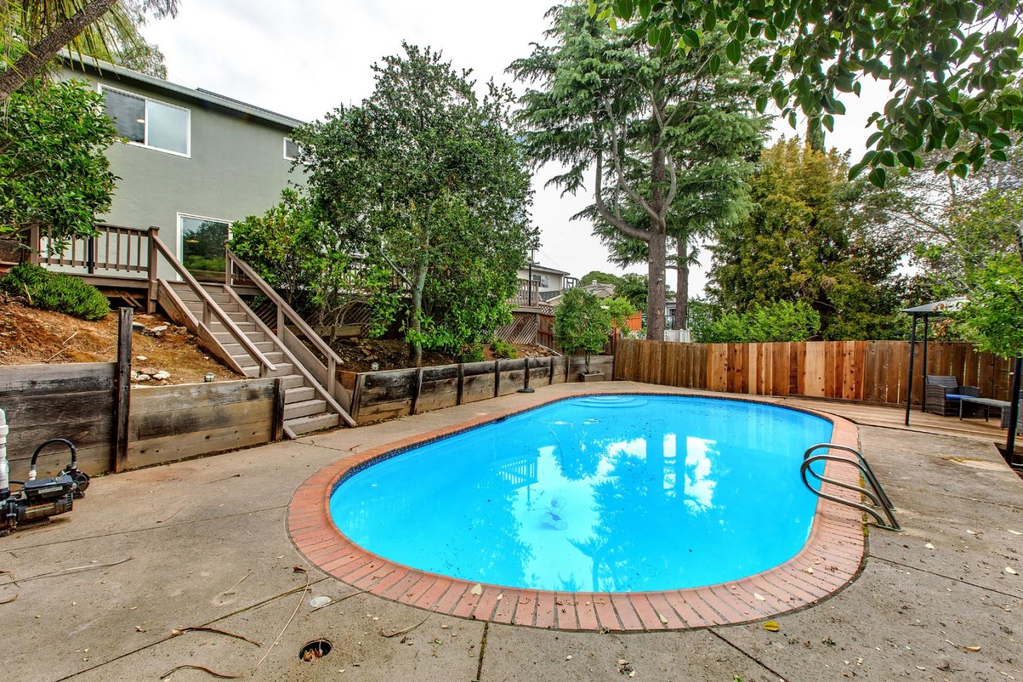 Detail Gallery Image 28 of 32 For 209 Clifton Ave, San Carlos,  CA 94070 - 3 Beds | 3 Baths