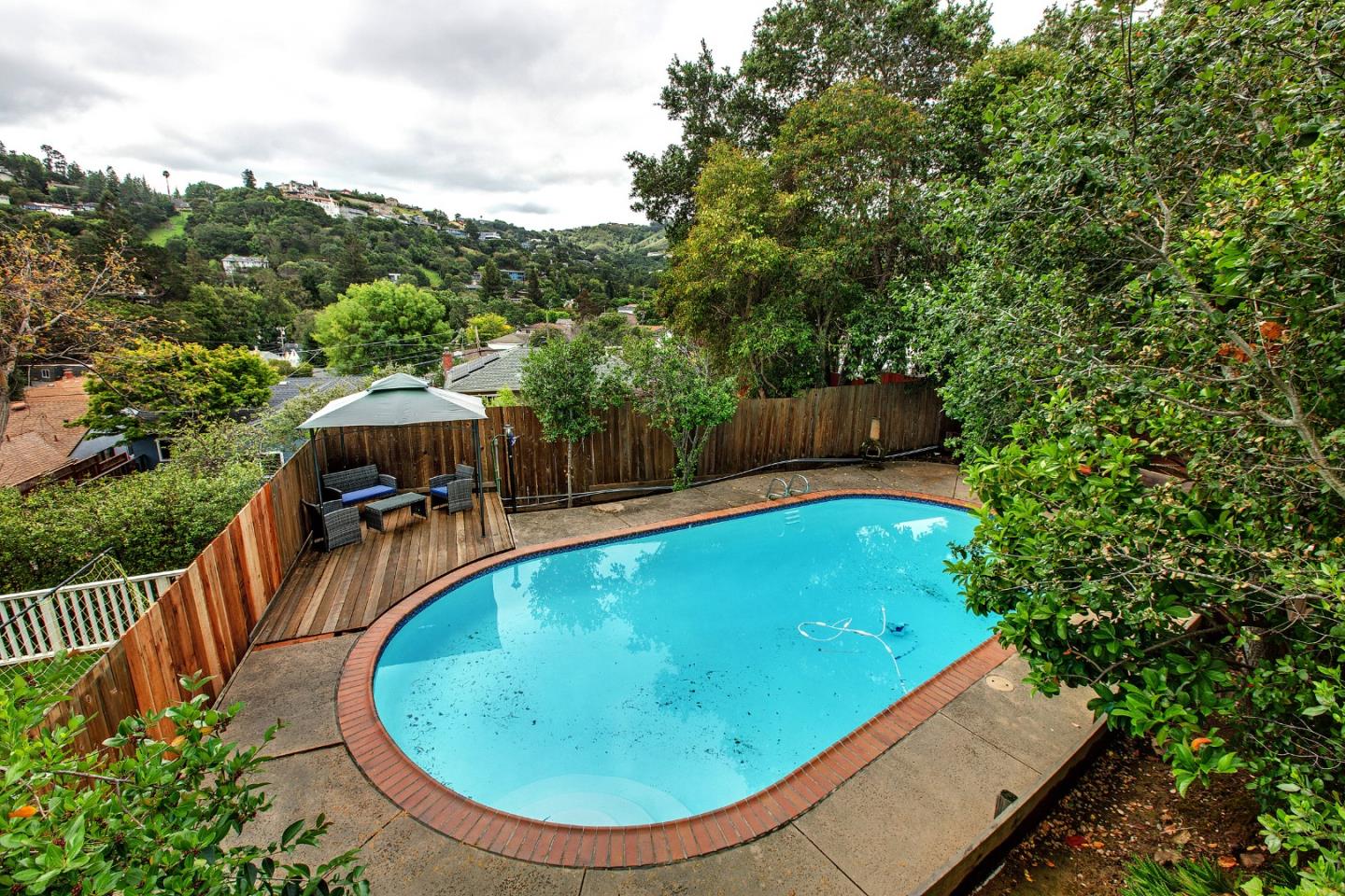 Detail Gallery Image 30 of 32 For 209 Clifton Ave, San Carlos,  CA 94070 - 3 Beds | 3 Baths