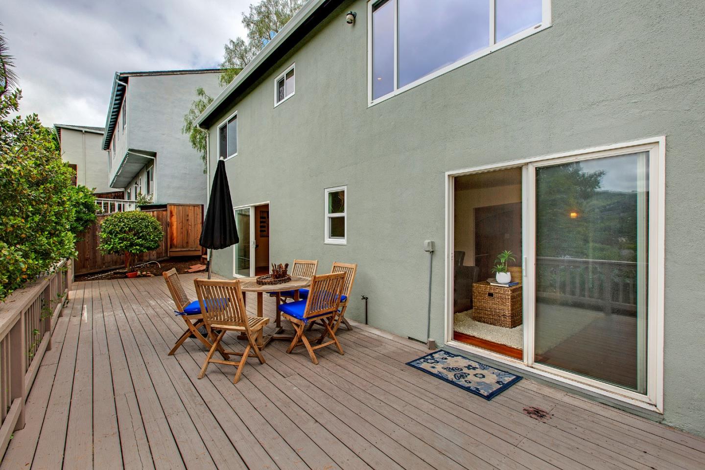 Detail Gallery Image 31 of 32 For 209 Clifton Ave, San Carlos,  CA 94070 - 3 Beds | 3 Baths