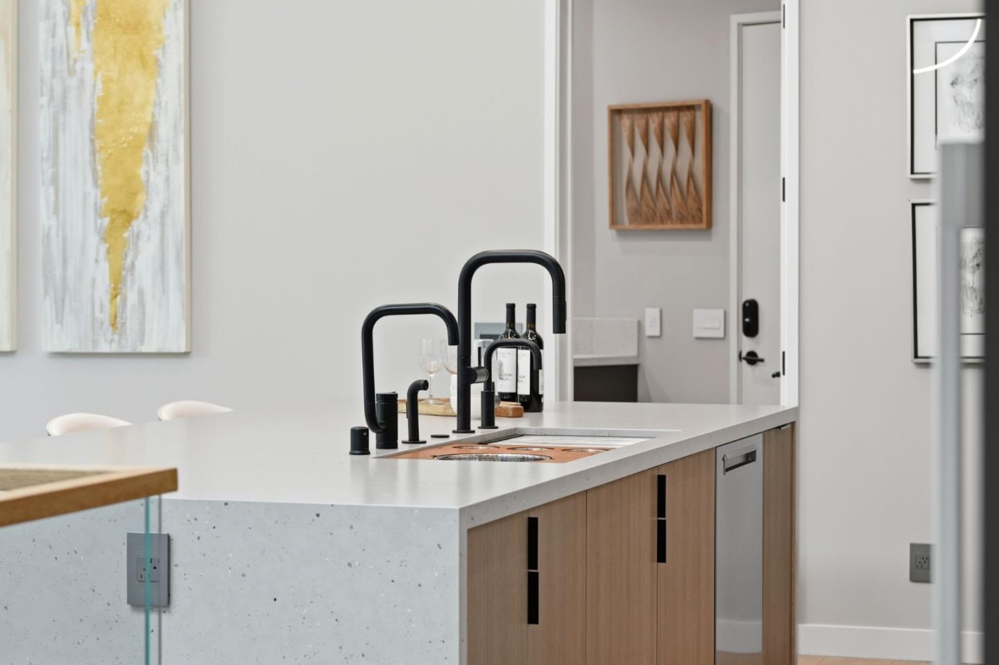 Detail Gallery Image 14 of 75 For 90 Crescent Dr, Palo Alto,  CA 94301 - 6 Beds | 5/2 Baths