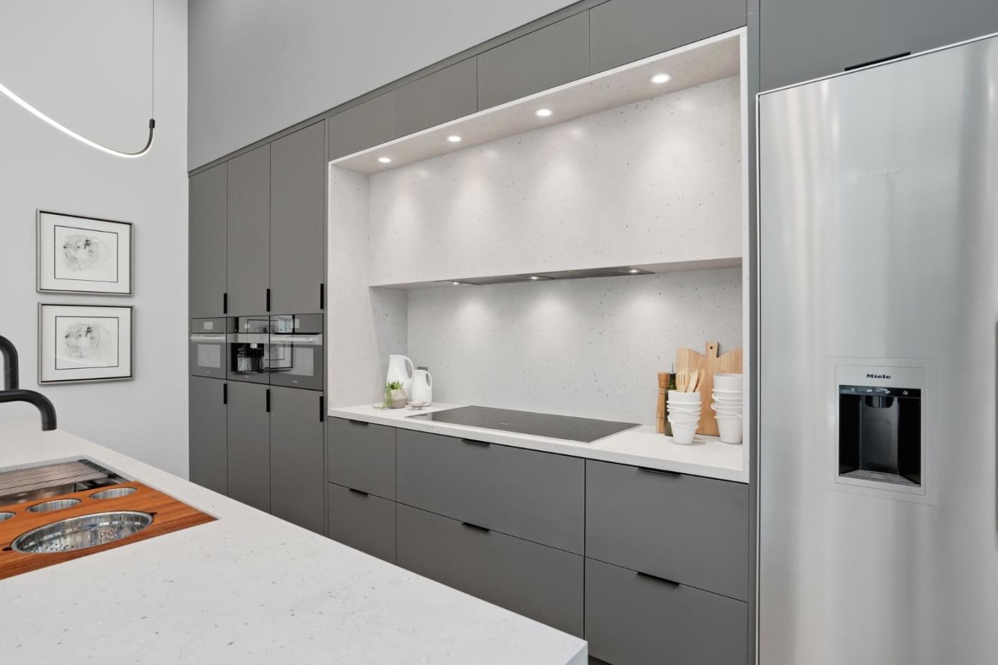 Detail Gallery Image 15 of 75 For 90 Crescent Dr, Palo Alto,  CA 94301 - 6 Beds | 5/2 Baths