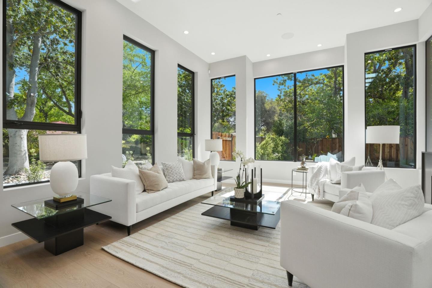 Detail Gallery Image 6 of 75 For 90 Crescent Dr, Palo Alto,  CA 94301 - 6 Beds | 5/2 Baths