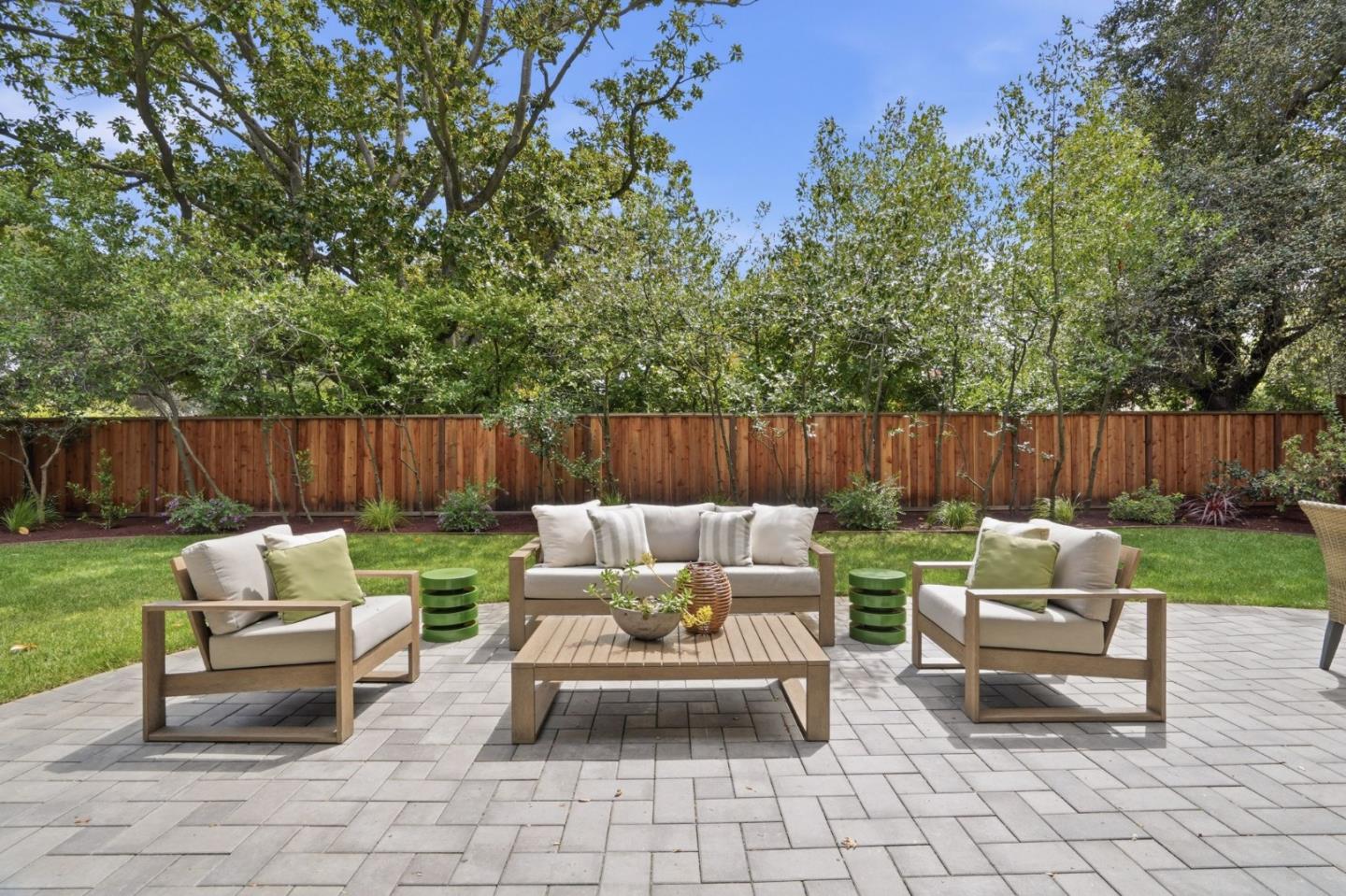 Detail Gallery Image 62 of 75 For 90 Crescent Dr, Palo Alto,  CA 94301 - 6 Beds | 5/2 Baths