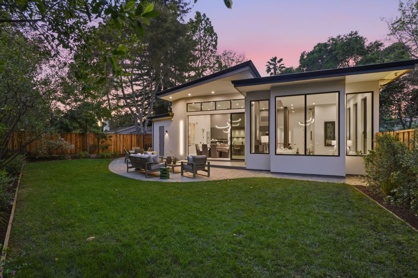 Detail Gallery Image 66 of 75 For 90 Crescent Dr, Palo Alto,  CA 94301 - 6 Beds | 5/2 Baths