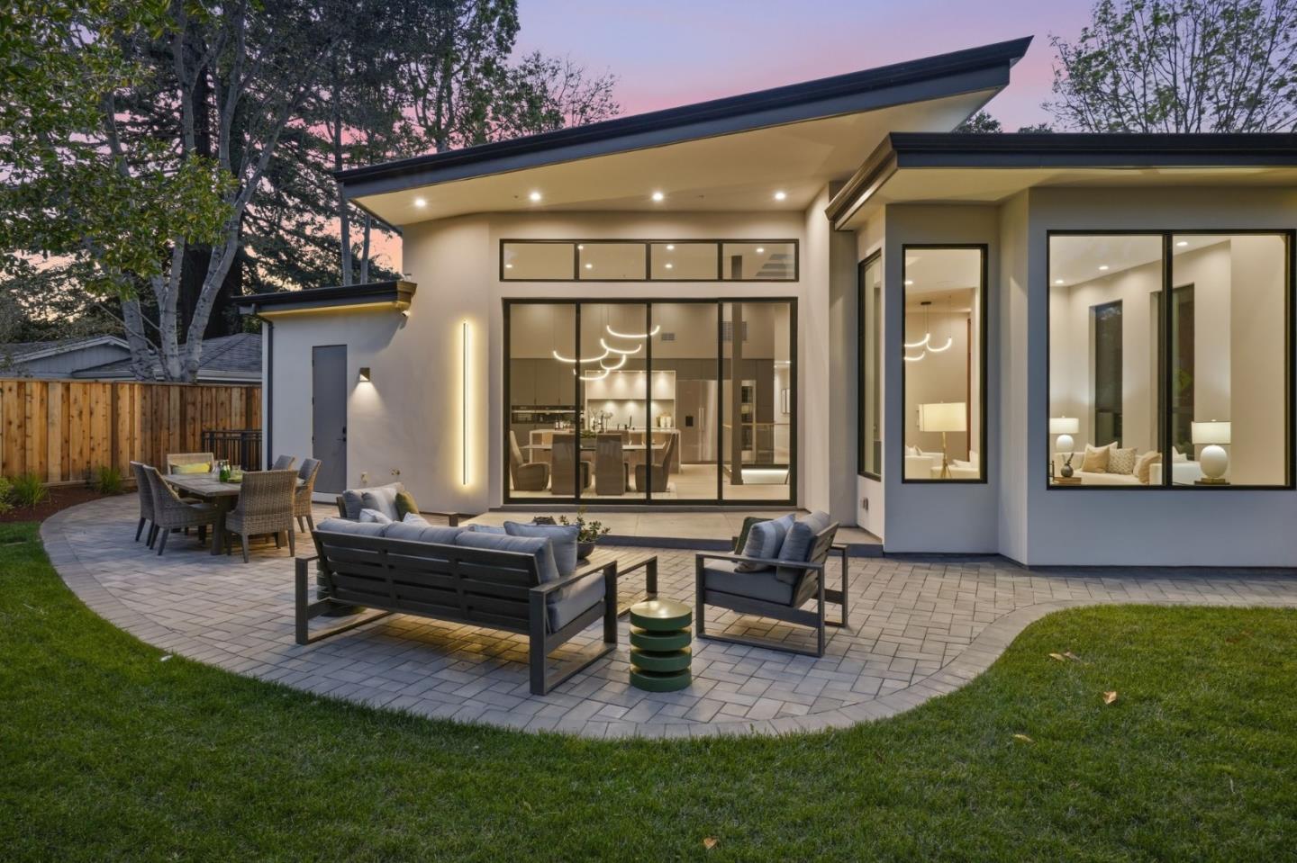 Detail Gallery Image 70 of 75 For 90 Crescent Dr, Palo Alto,  CA 94301 - 6 Beds | 5/2 Baths