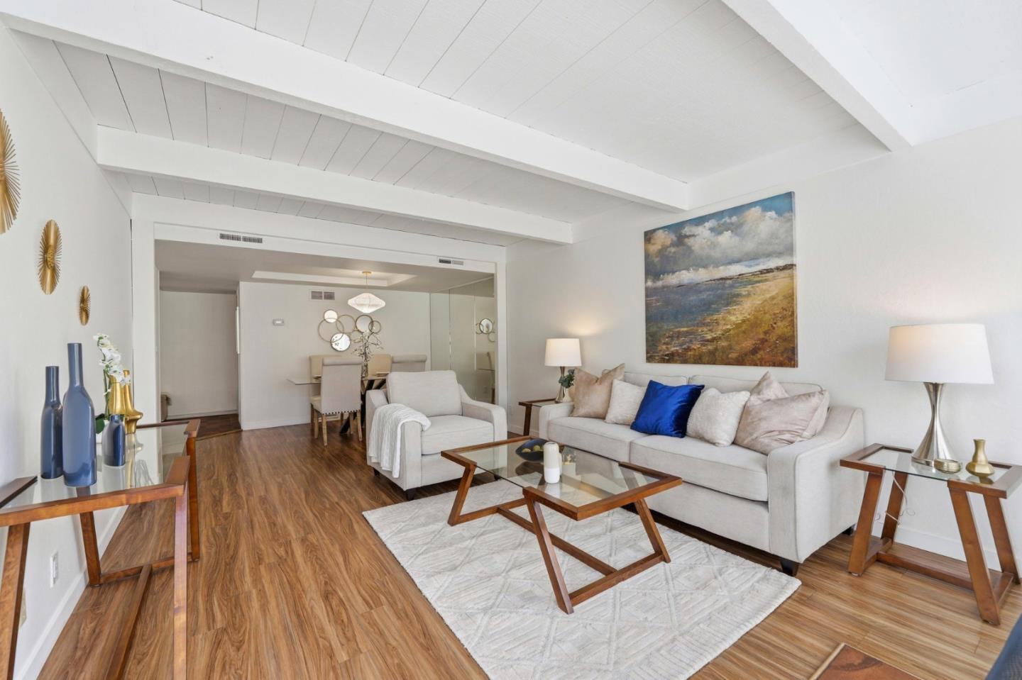 Detail Gallery Image 11 of 37 For 518 N Castlerock Ter, Sunnyvale,  CA 94087 - 3 Beds | 2/1 Baths