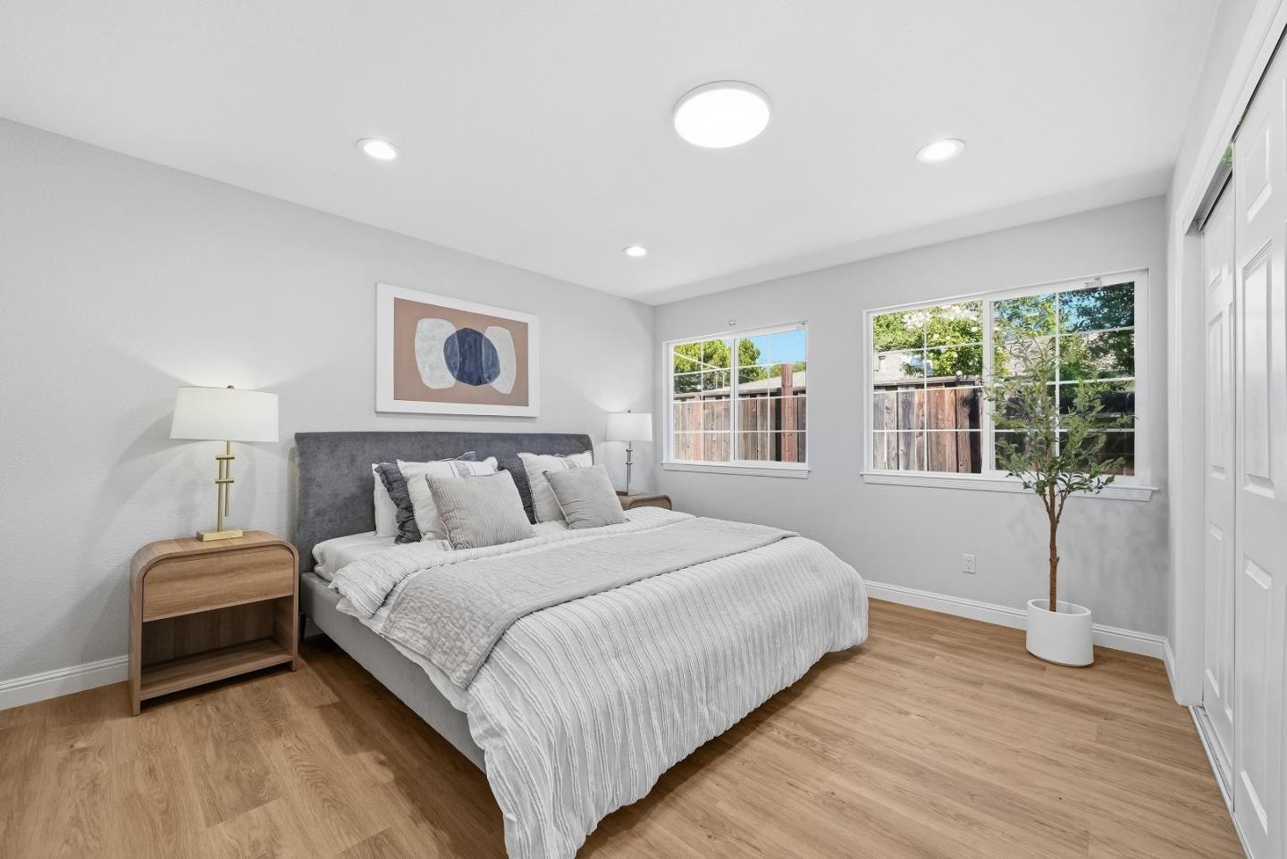 Detail Gallery Image 26 of 49 For 413 Del Medio Ave, Mountain View,  CA 94040 - 3 Beds | 3 Baths