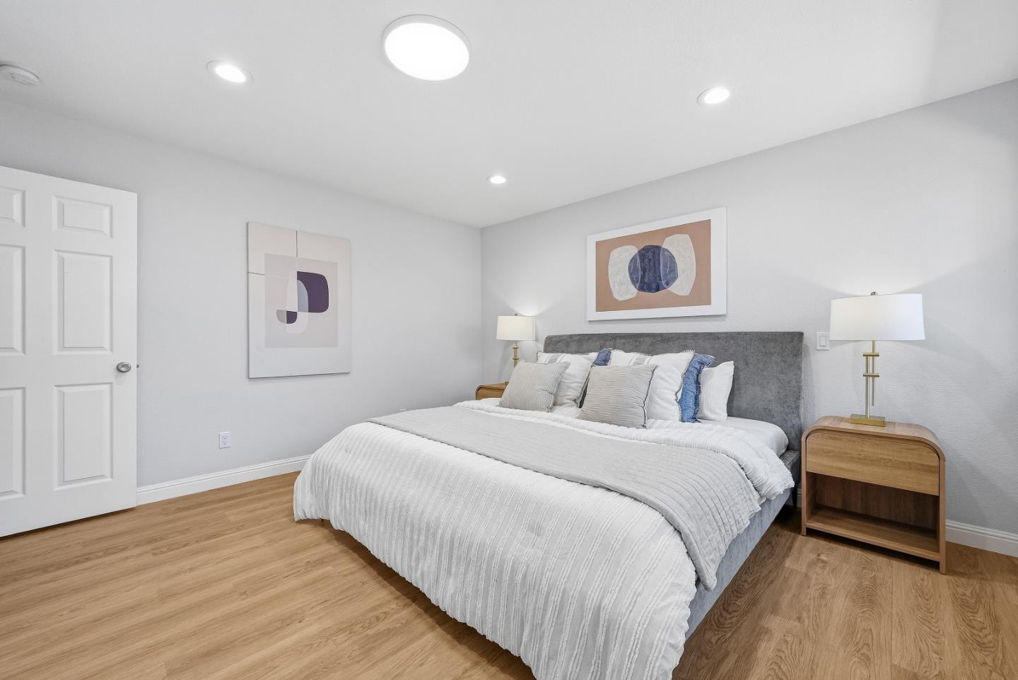 Detail Gallery Image 27 of 49 For 413 Del Medio Ave, Mountain View,  CA 94040 - 3 Beds | 3 Baths