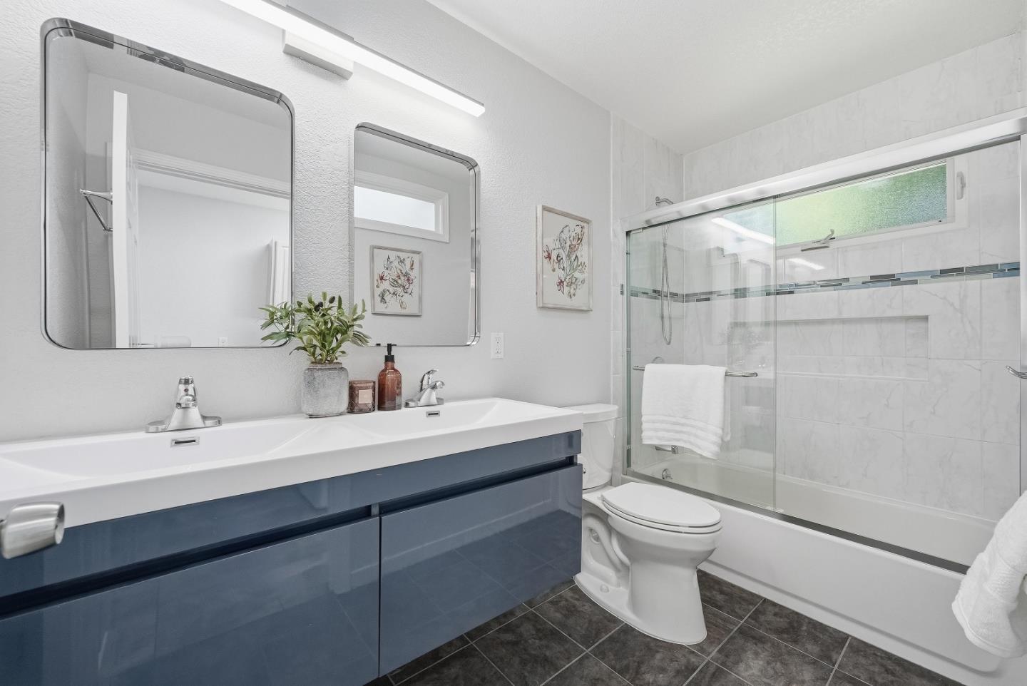 Detail Gallery Image 30 of 49 For 413 Del Medio Ave, Mountain View,  CA 94040 - 3 Beds | 3 Baths