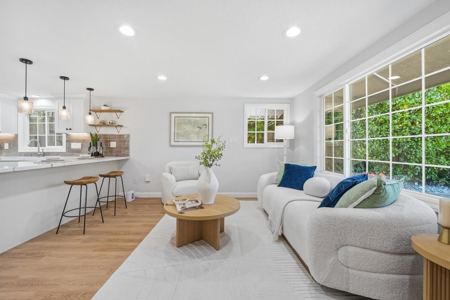 Detail Gallery Image 7 of 49 For 413 Del Medio Ave, Mountain View,  CA 94040 - 3 Beds | 3 Baths