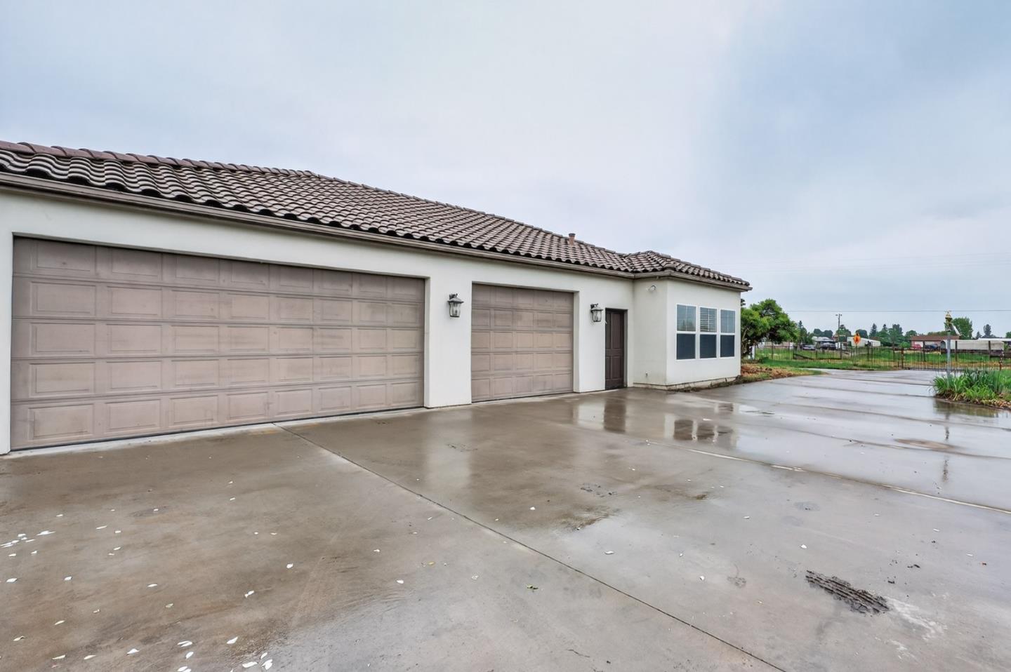 Detail Gallery Image 10 of 67 For 5317 Mesa Dr, Oakdale,  CA 95361 - 5 Beds | 4 Baths