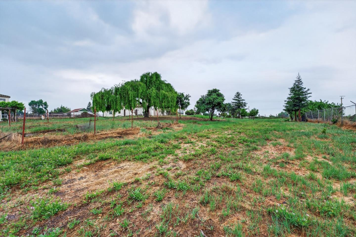 Detail Gallery Image 13 of 67 For 5317 Mesa Dr, Oakdale,  CA 95361 - 5 Beds | 4 Baths