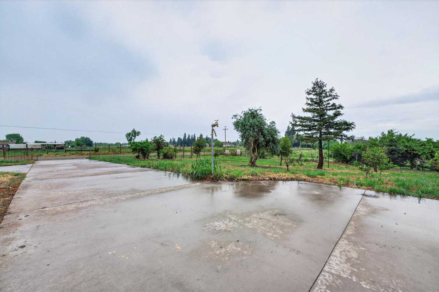 Detail Gallery Image 16 of 67 For 5317 Mesa Dr, Oakdale,  CA 95361 - 5 Beds | 4 Baths