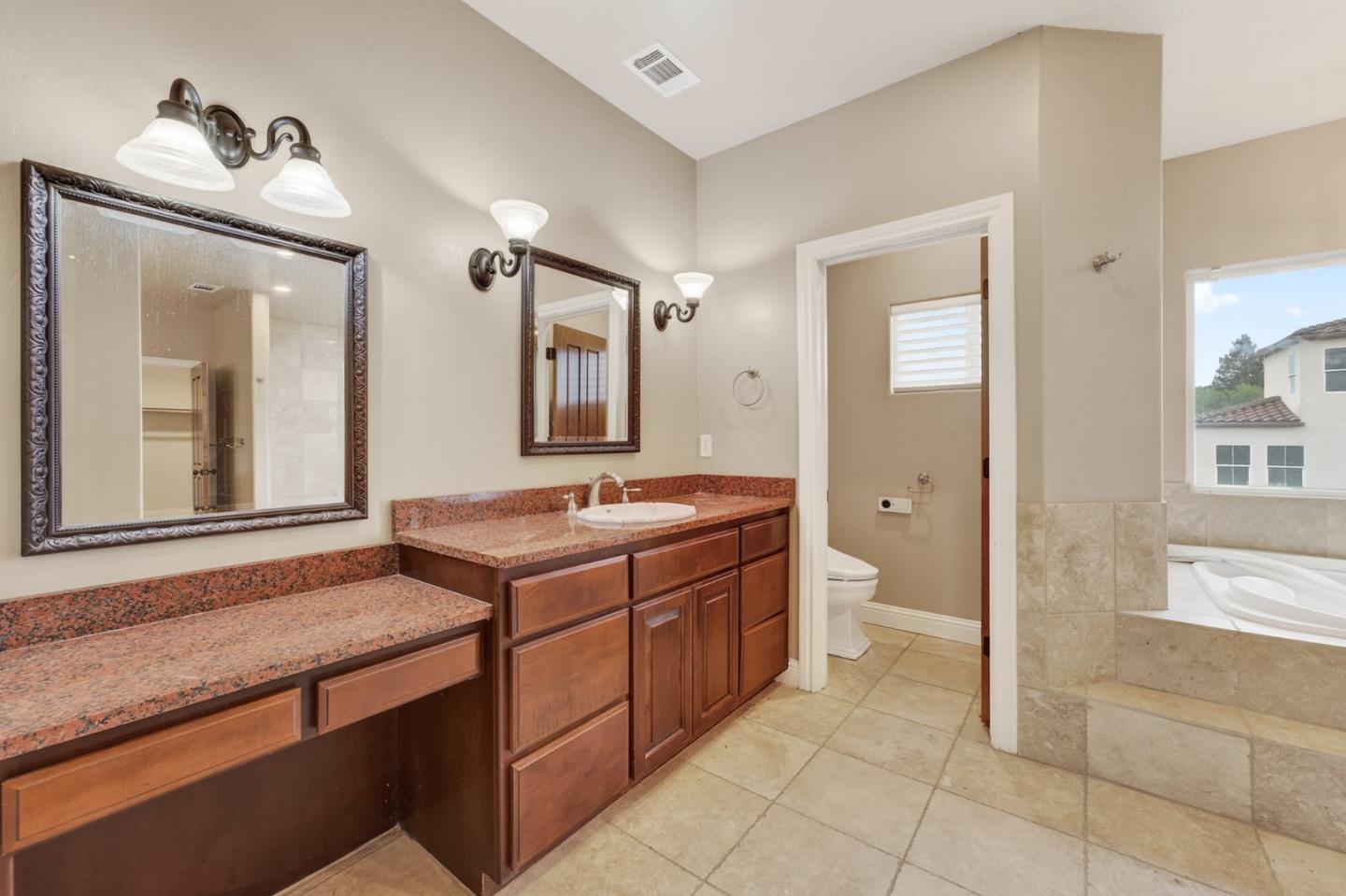 Detail Gallery Image 33 of 67 For 5317 Mesa Dr, Oakdale,  CA 95361 - 5 Beds | 4 Baths