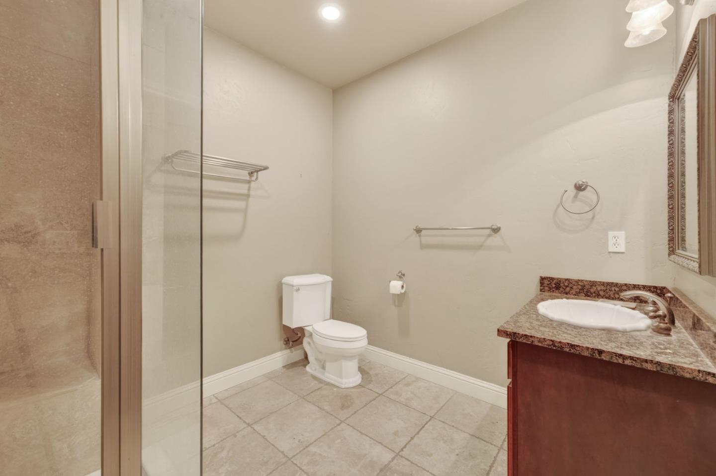 Detail Gallery Image 35 of 67 For 5317 Mesa Dr, Oakdale,  CA 95361 - 5 Beds | 4 Baths