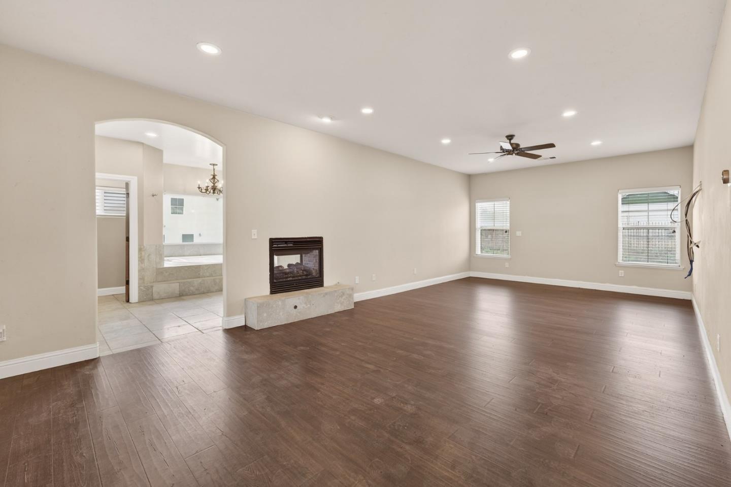 Detail Gallery Image 40 of 67 For 5317 Mesa Dr, Oakdale,  CA 95361 - 5 Beds | 4 Baths