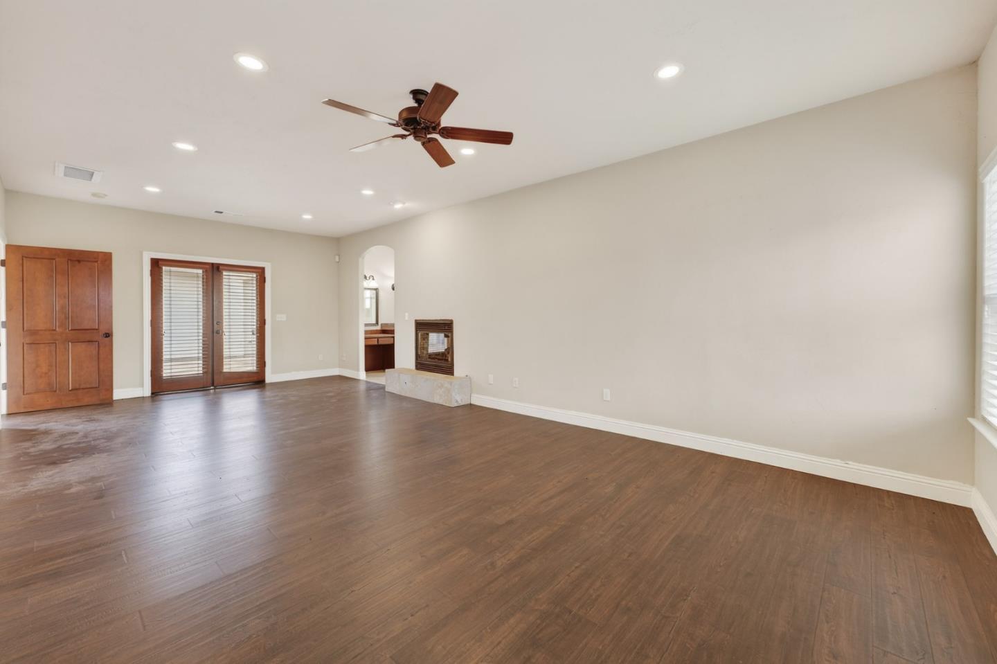 Detail Gallery Image 42 of 67 For 5317 Mesa Dr, Oakdale,  CA 95361 - 5 Beds | 4 Baths