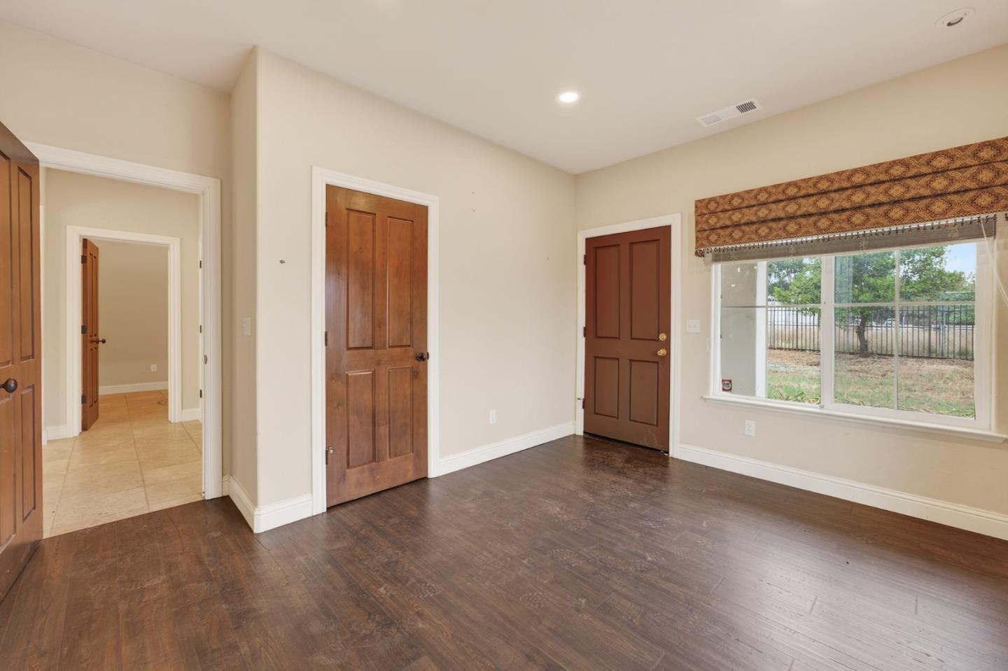 Detail Gallery Image 43 of 67 For 5317 Mesa Dr, Oakdale,  CA 95361 - 5 Beds | 4 Baths