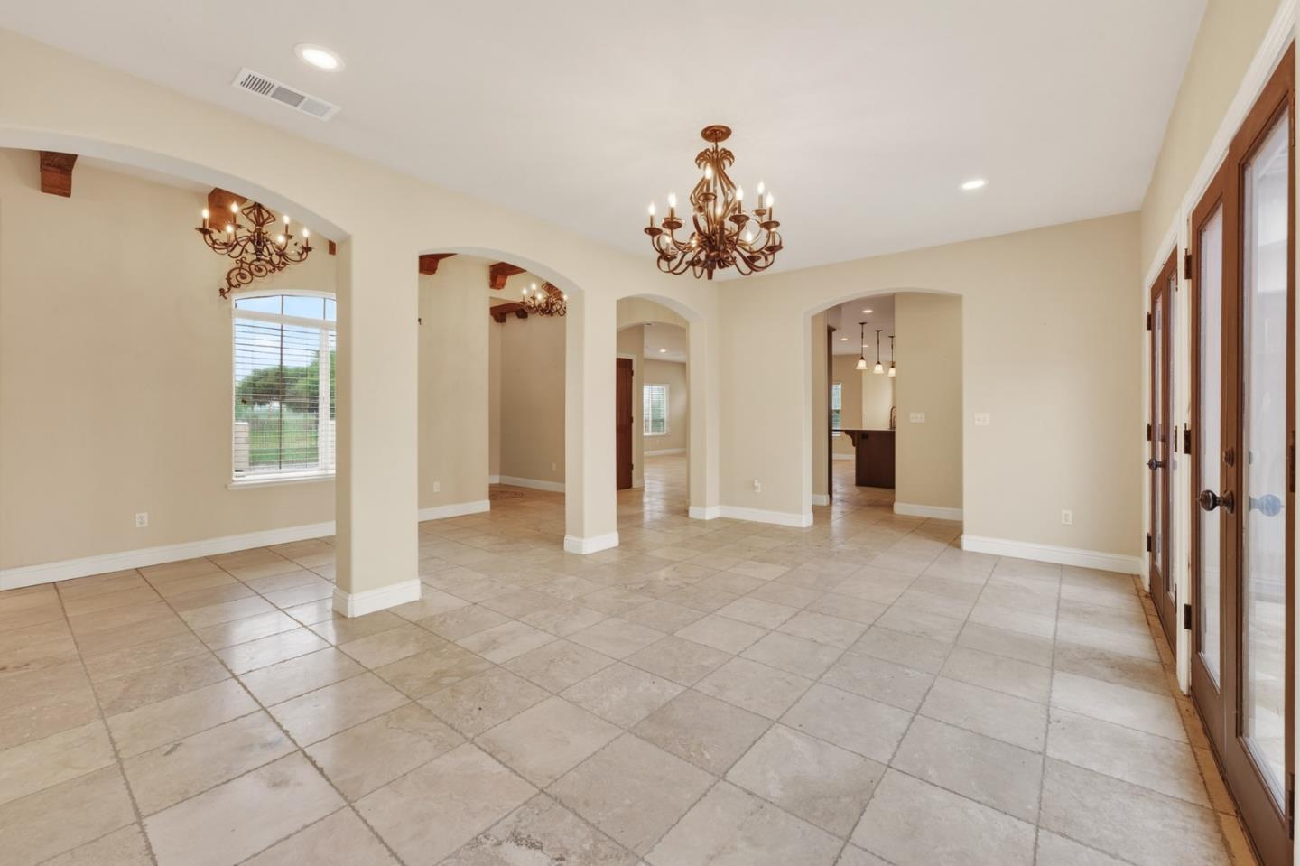 Detail Gallery Image 44 of 67 For 5317 Mesa Dr, Oakdale,  CA 95361 - 5 Beds | 4 Baths