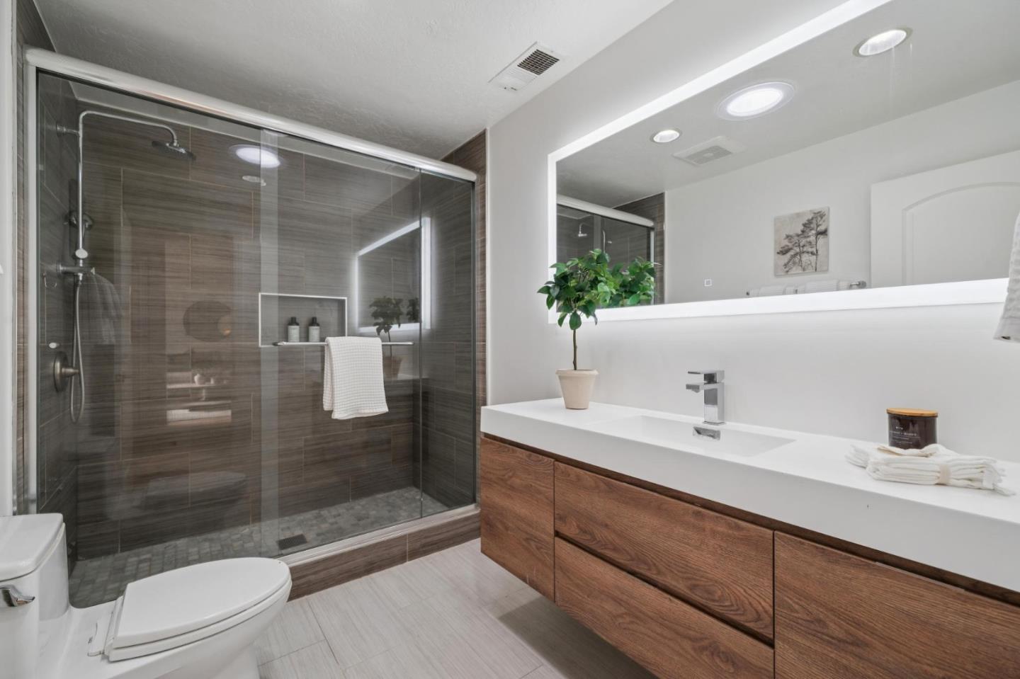 Detail Gallery Image 21 of 31 For 1244 Rose Ave, Mountain View,  CA 94040 - 4 Beds | 2 Baths