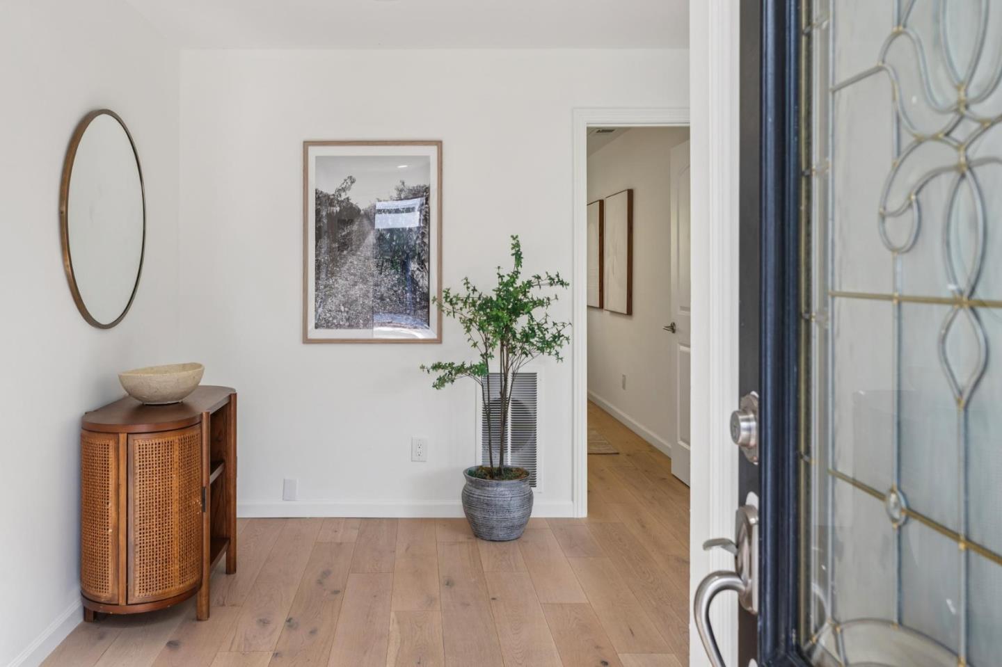 Detail Gallery Image 7 of 31 For 1244 Rose Ave, Mountain View,  CA 94040 - 4 Beds | 2 Baths