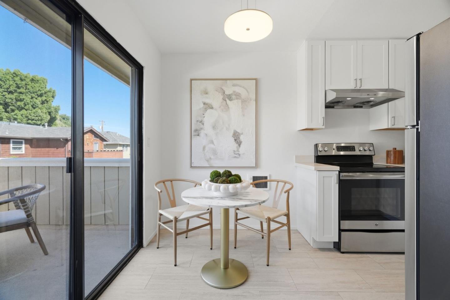 Detail Gallery Image 12 of 29 For 570 Vista Ave, Palo Alto,  CA 94306 - 2 Beds | 1 Baths