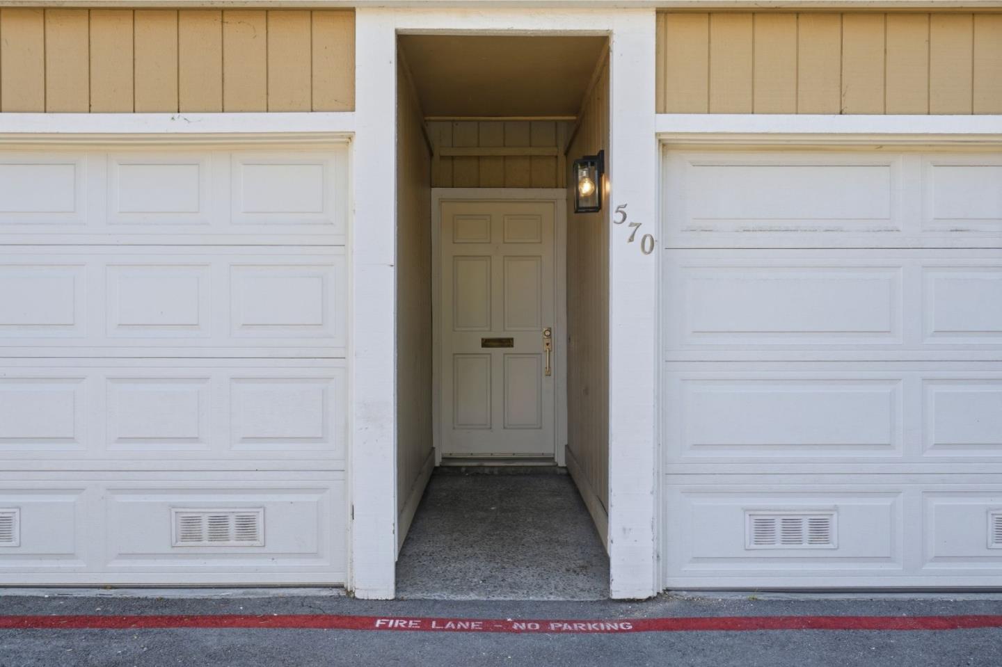 Detail Gallery Image 2 of 29 For 570 Vista Ave, Palo Alto,  CA 94306 - 2 Beds | 1 Baths