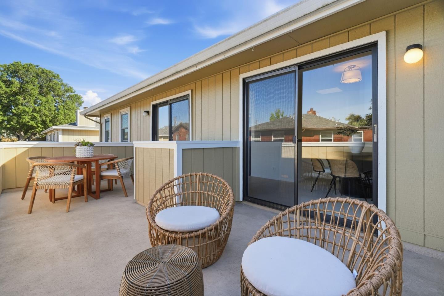 Detail Gallery Image 25 of 29 For 570 Vista Ave, Palo Alto,  CA 94306 - 2 Beds | 1 Baths