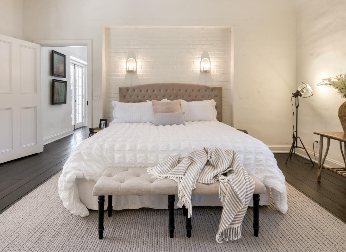 Detail Gallery Image 11 of 51 For 150 Littlefield Rd, Monterey,  CA 93940 - 3 Beds | 3 Baths