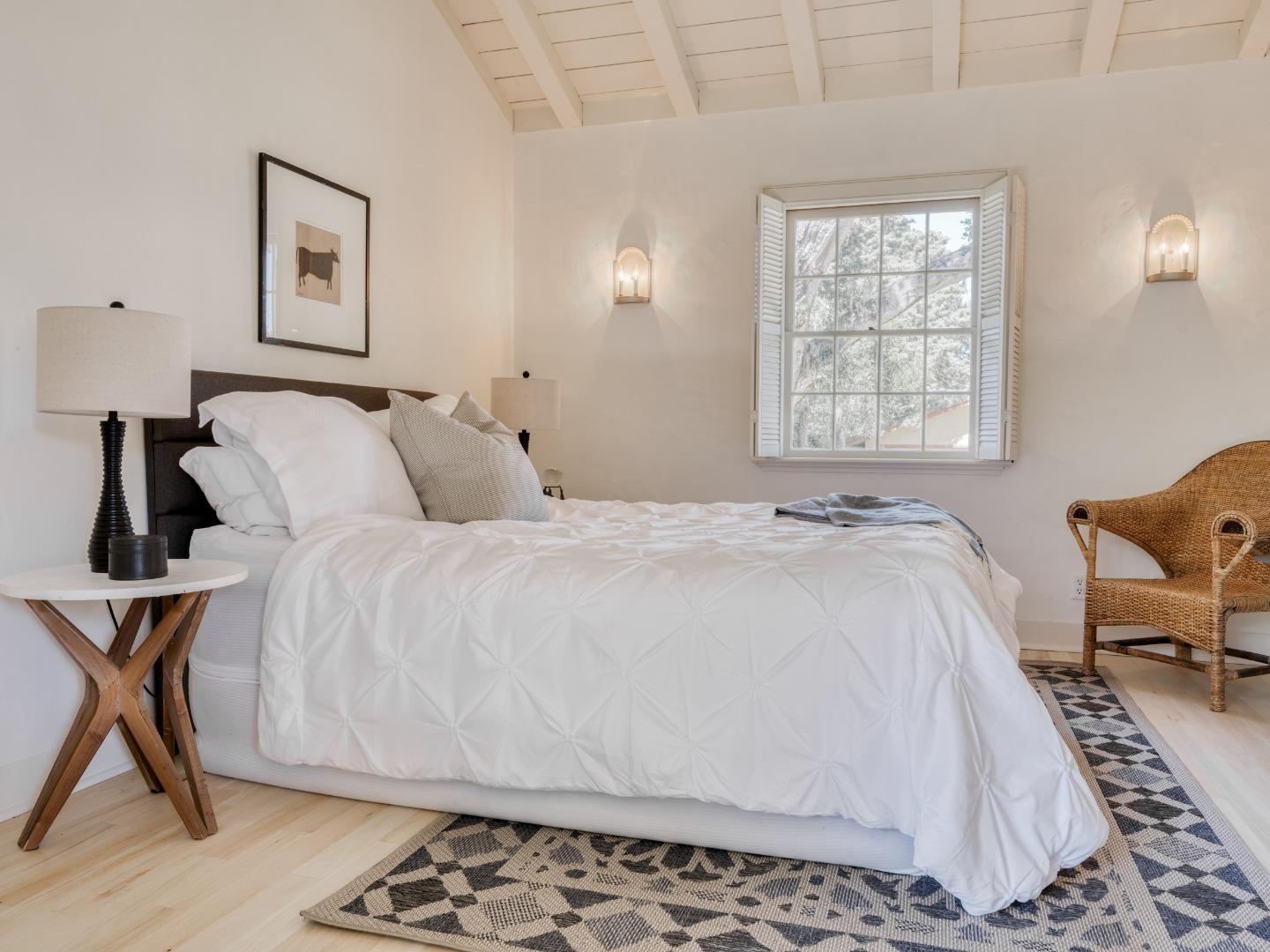 Detail Gallery Image 21 of 51 For 150 Littlefield Rd, Monterey,  CA 93940 - 3 Beds | 3 Baths