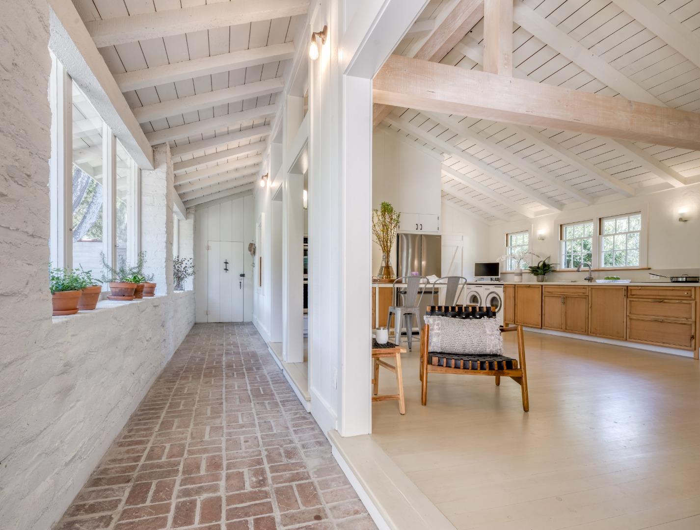 Detail Gallery Image 32 of 51 For 150 Littlefield Rd, Monterey,  CA 93940 - 3 Beds | 3 Baths