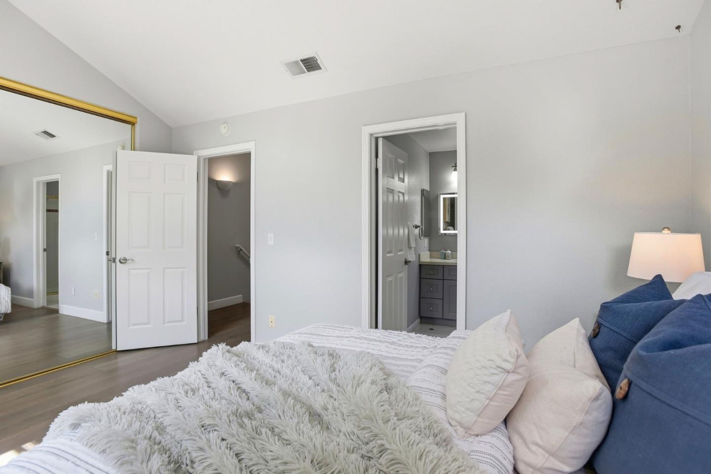 Detail Gallery Image 26 of 48 For 4173 El Camino Real #9,  Palo Alto,  CA 94306 - 2 Beds | 2/1 Baths