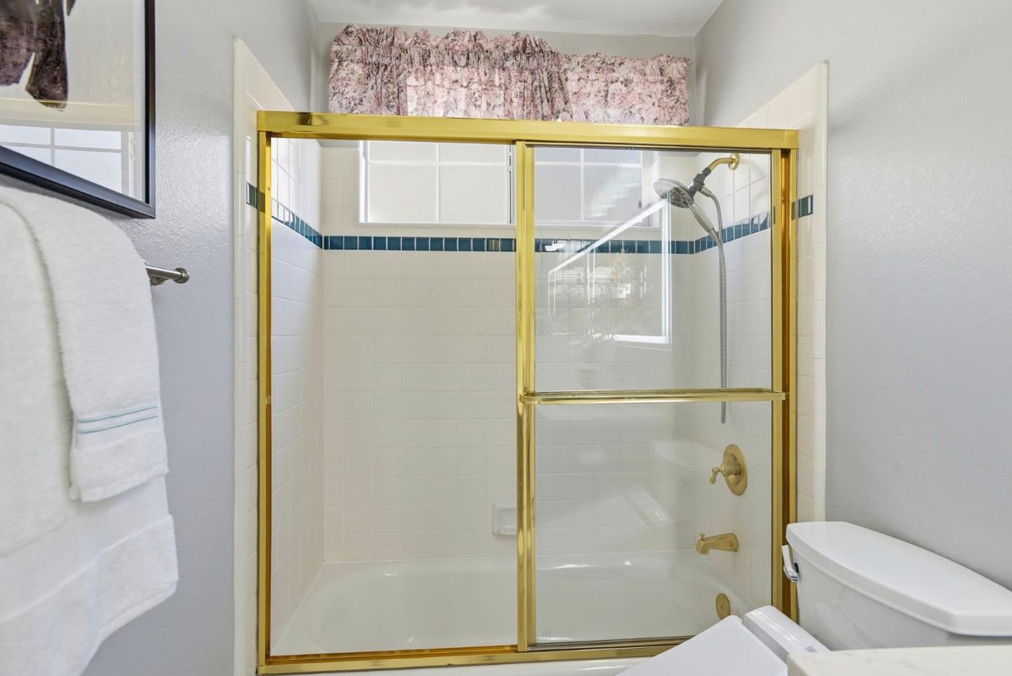 Detail Gallery Image 36 of 48 For 4173 El Camino Real #9,  Palo Alto,  CA 94306 - 2 Beds | 2/1 Baths