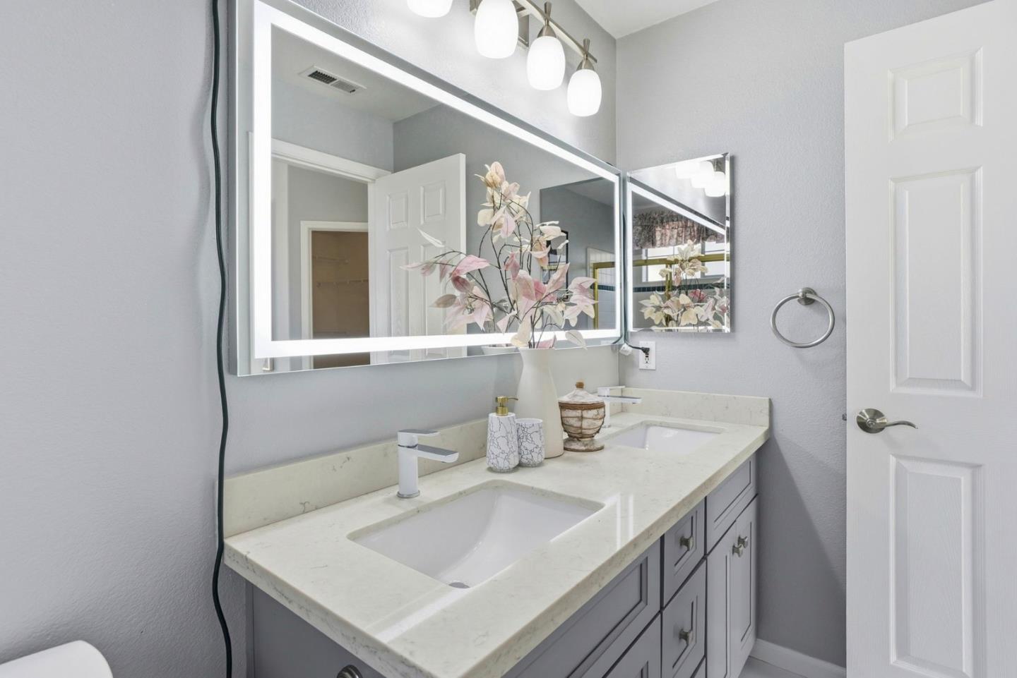Detail Gallery Image 37 of 48 For 4173 El Camino Real #9,  Palo Alto,  CA 94306 - 2 Beds | 2/1 Baths