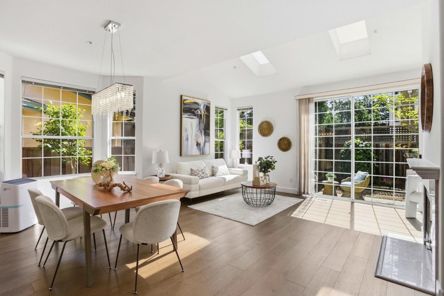 Detail Gallery Image 9 of 48 For 4173 El Camino Real #9,  Palo Alto,  CA 94306 - 2 Beds | 2/1 Baths