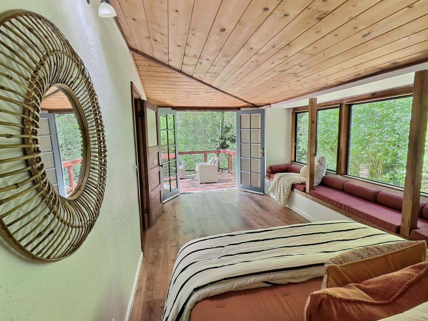 Detail Gallery Image 8 of 11 For 173 N Sequoia Rd, Boulder Creek,  CA 95006 - 2 Beds | 1 Baths