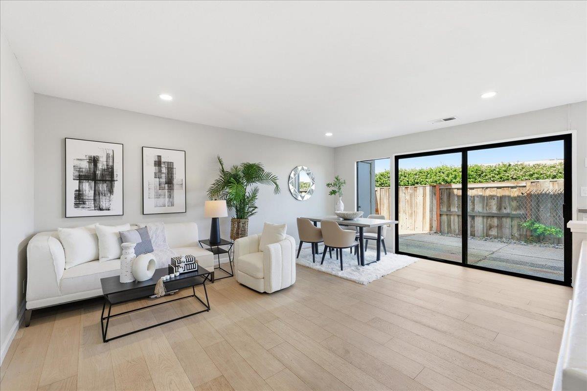 Detail Gallery Image 13 of 55 For 12 Riviera Cir, Redwood City,  CA 94065 - 4 Beds | 2/1 Baths