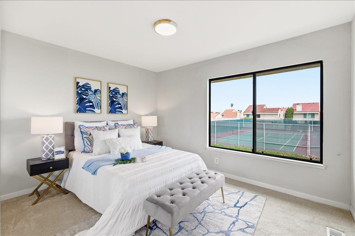 Detail Gallery Image 20 of 55 For 12 Riviera Cir, Redwood City,  CA 94065 - 4 Beds | 2/1 Baths