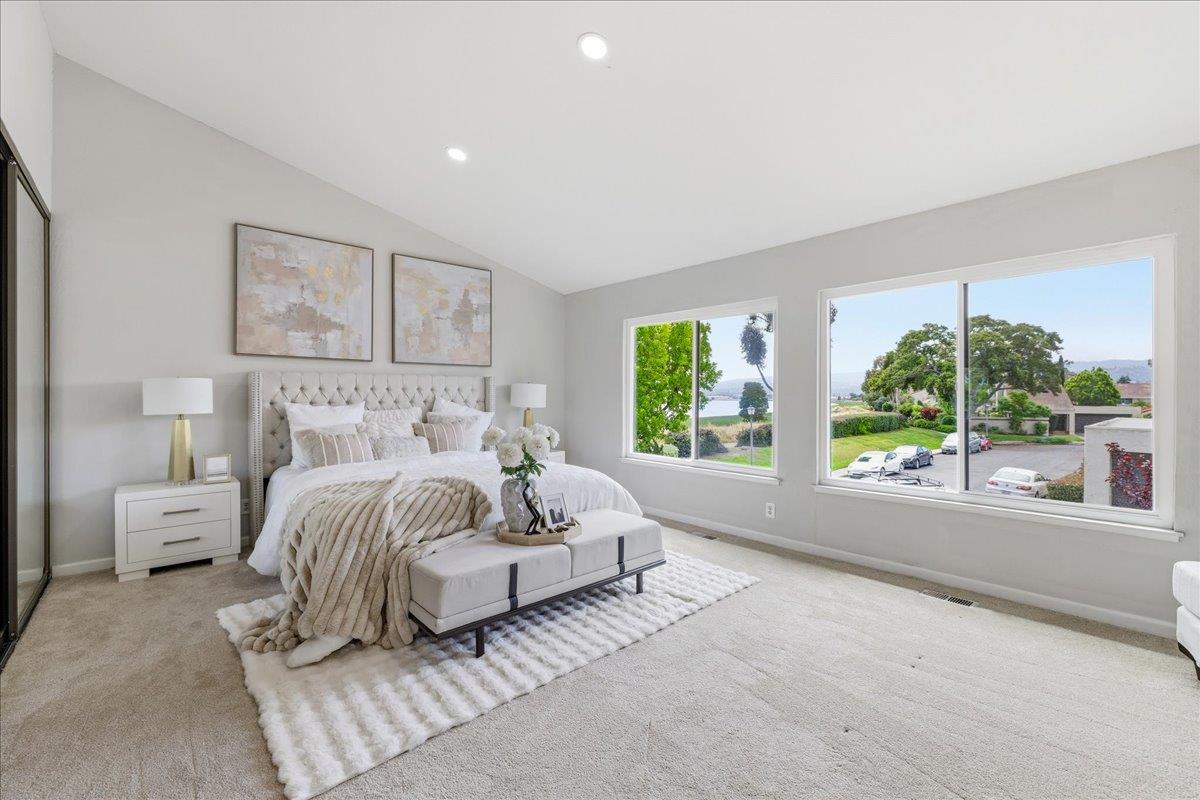 Detail Gallery Image 31 of 55 For 12 Riviera Cir, Redwood City,  CA 94065 - 4 Beds | 2/1 Baths