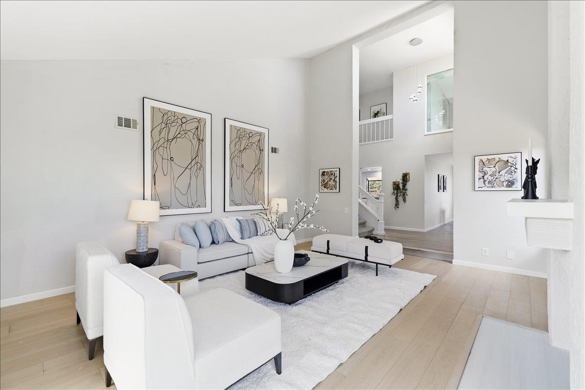 Detail Gallery Image 6 of 55 For 12 Riviera Cir, Redwood City,  CA 94065 - 4 Beds | 2/1 Baths