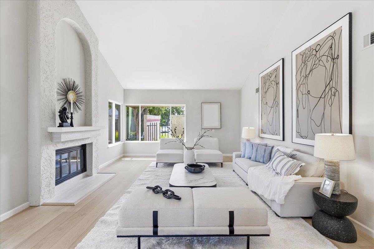 Detail Gallery Image 7 of 55 For 12 Riviera Cir, Redwood City,  CA 94065 - 4 Beds | 2/1 Baths